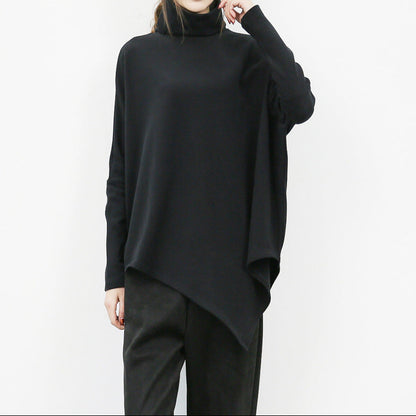 Pull oversize à col roulé asymétrique