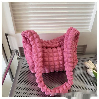 Sac cabas en maille – Effet doudou et style tendance