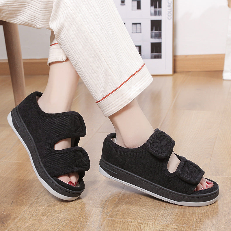 Mules d’intérieur femme à brides réglables
