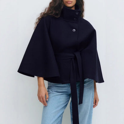 Veste Cape Dramatique Féminine