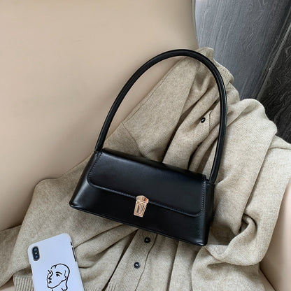 Sac baguette minimaliste – Fermoir chic et ligne épurée