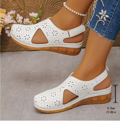 Mules Ouvertes à Brides Ajourées