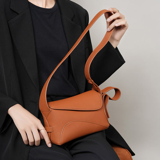 Sac à main compact design minimaliste chic