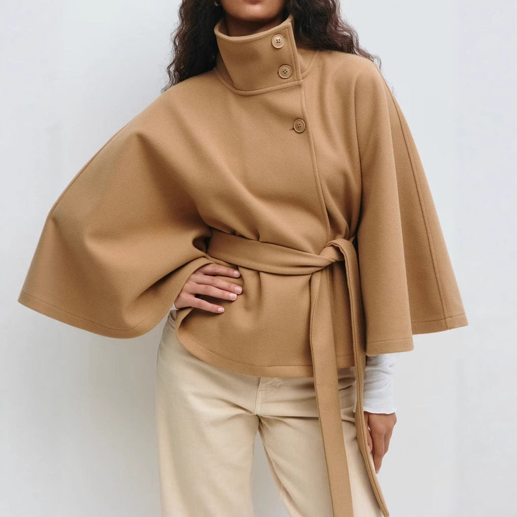 Veste Cape Dramatique Féminine