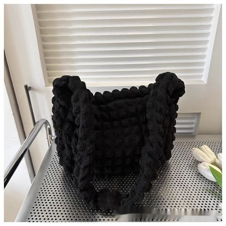 Sac cabas en maille – Effet doudou et style tendance