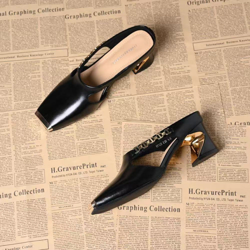 Mules à talon design – Ouvertes et élégantes